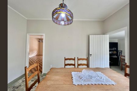 Casa à venda com 250m², 3 quartos e 3 vagasSala jantar 