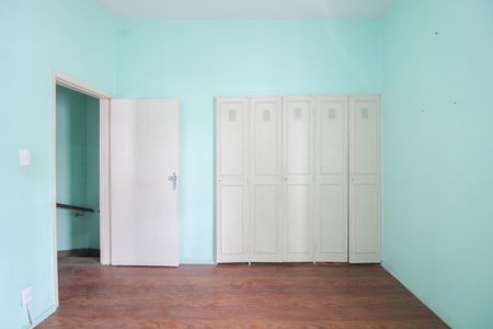 Casa à venda com 84m², 5 quartos e 2 vagasQuarto 1