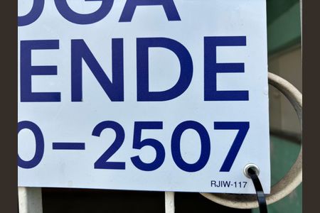 Casa à venda com 84m², 5 quartos e 2 vagasPlaquinha Instalada 