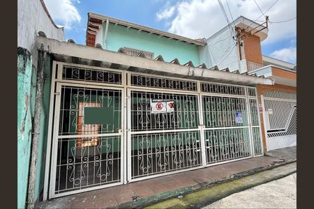 Casa à venda com 84m², 5 quartos e 2 vagasFachada - Plaquinha Instalada 