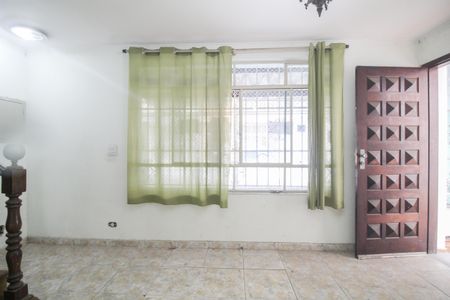 Casa à venda com 84m², 5 quartos e 2 vagasSala