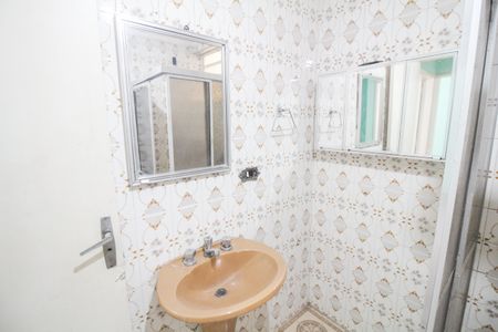 Casa à venda com 84m², 5 quartos e 2 vagasBanheiro Social