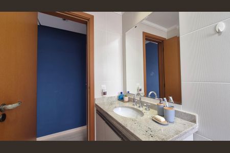 Apartamento à venda com 126m², 3 quartos e 3 vagas Apartamento à venda com 126m², 3 quartos e 3 vagasSuíte 2