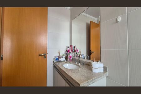 Apartamento à venda com 126m², 3 quartos e 3 vagas Apartamento à venda com 126m², 3 quartos e 3 vagasBanheiro da suíte 3