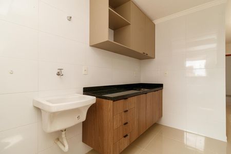Apartamento para alugar com 37m², 2 quartos e 1 vaga Apartamento para alugar com 37m², 2 quartos e 1 vagaCozinha e Área de Serviço
