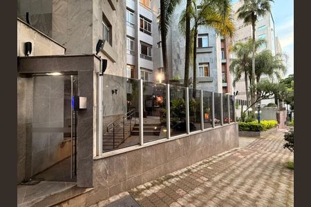 Apartamento à venda com 106m², 3 quartos e 2 vagasFachada