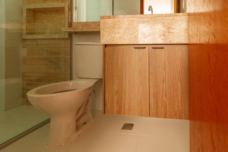 Banheiro de apartamento para alugar com 2 quartos, 39m² em Vila Mazzei, São Paulo