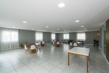 Apartamento para alugar com 47m², 2 quartos e sem vagaÁrea comum - Salão de festas