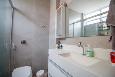 Apartamento à venda com 72m², 3 quartos e 1 vaga Apartamento à venda com 72m², 3 quartos e 1 vagaBanheiro Suite