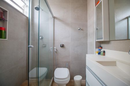 Apartamento à venda com 72m², 3 quartos e 1 vaga Apartamento à venda com 72m², 3 quartos e 1 vagaBanheiro Suite