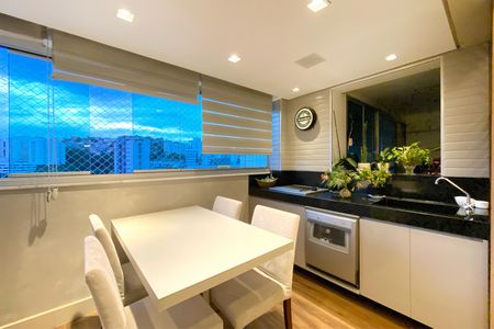 Varanda Gourmet de apartamento para alugar com 3 quartos, 122m² em Buritis, Belo Horizonte