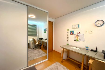 Apartamento para alugar com 122m², 3 quartos e 2 vagas Apartamento para alugar com 122m², 3 quartos e 2 vagasQuarto 3