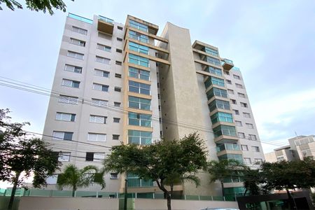 Apartamento para alugar com 122m², 3 quartos e 2 vagas Apartamento para alugar com 122m², 3 quartos e 2 vagasFachada