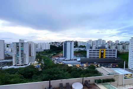 Apartamento para alugar com 122m², 3 quartos e 2 vagas Apartamento para alugar com 122m², 3 quartos e 2 vagasVista do Quarto 2