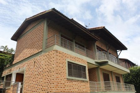 Casa de condomínio para alugar com 750m², 3 quartos e 5 vagas Casa de condomínio para alugar com 750m², 3 quartos e 5 vagasQuintal