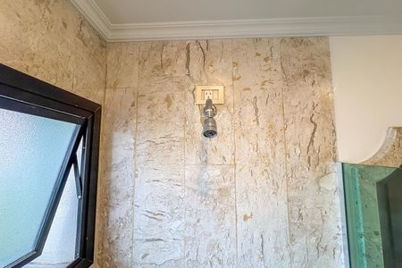 Apartamento à venda com 374m², 4 quartos e 4 vagasBanheiro da Suíte 2