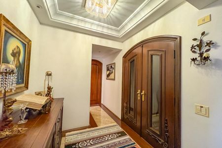Apartamento à venda com 374m², 4 quartos e 4 vagasHall de entrada