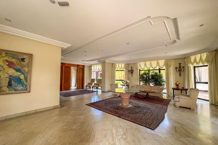 Apartamento à venda com 374m², 4 quartos e 4 vagasÁrea Comum