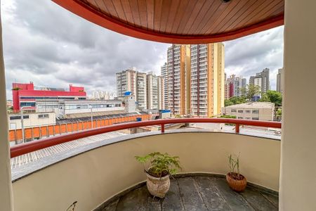 Apartamento à venda com 374m², 4 quartos e 4 vagasVista do Suíte 3