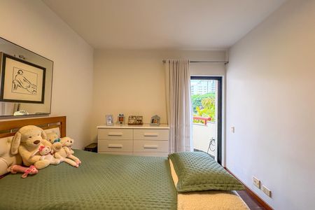 Apartamento à venda com 374m², 4 quartos e 4 vagasSuíte 2