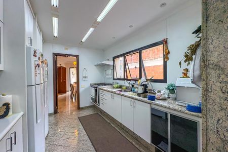 Apartamento à venda com 374m², 4 quartos e 4 vagasCozinha