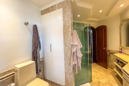 Apartamento à venda com 374m², 4 quartos e 4 vagasBanheiro da Suíte 4