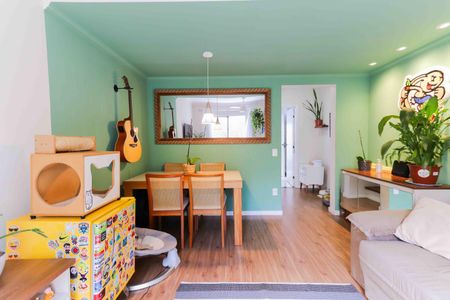 Casa de condomínio à venda com 165m², 2 quartos e 1 vaga Casa de condomínio à venda com 165m², 2 quartos e 1 vagaSala