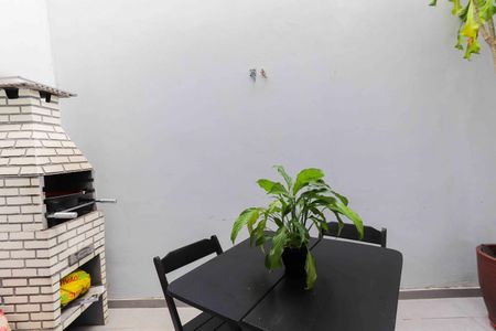 Casa de condomínio à venda com 165m², 2 quartos e 1 vaga Casa de condomínio à venda com 165m², 2 quartos e 1 vagaÁrea gourmet