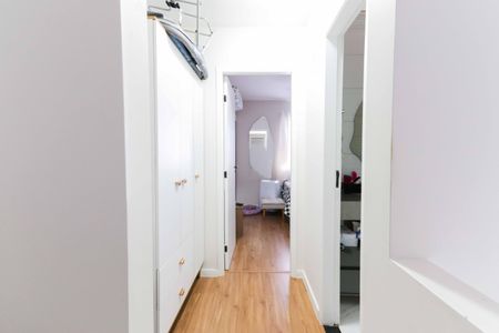 Casa de condomínio à venda com 165m², 2 quartos e 1 vaga Casa de condomínio à venda com 165m², 2 quartos e 1 vagaCorredor Quartos