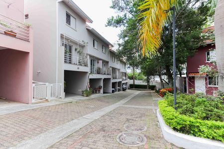 Casa de condomínio à venda com 165m², 2 quartos e 1 vaga Casa de condomínio à venda com 165m², 2 quartos e 1 vagaÁrea comum