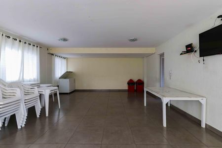 Casa de condomínio à venda com 165m², 2 quartos e 1 vaga Casa de condomínio à venda com 165m², 2 quartos e 1 vagaÁrea comum - Salão de festas