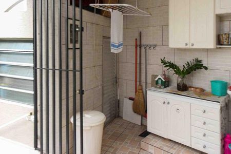 Casa à venda com 172m², 2 quartos e 1 vaga Casa à venda com 172m², 2 quartos e 1 vagaÁrea de Serviço