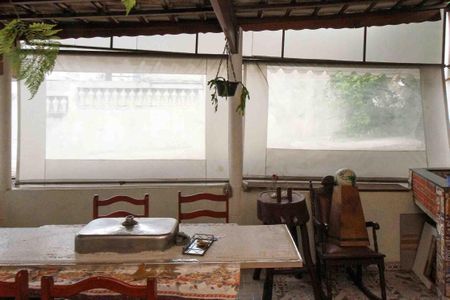 Casa à venda com 172m², 2 quartos e 1 vaga Casa à venda com 172m², 2 quartos e 1 vagaEspaço Gourmet