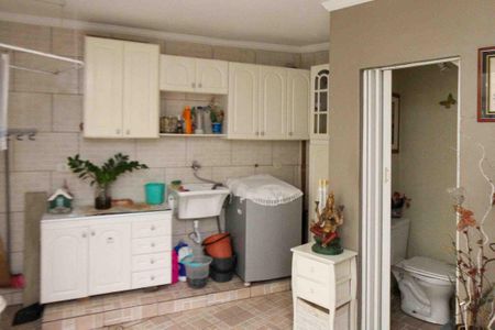 Casa à venda com 172m², 2 quartos e 1 vaga Casa à venda com 172m², 2 quartos e 1 vagaCorredor