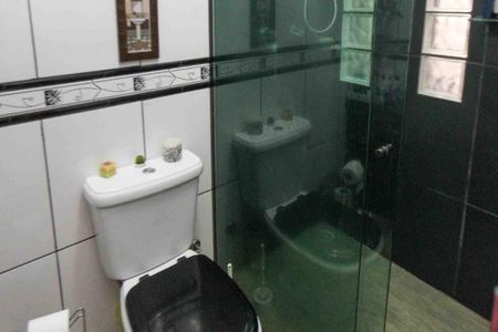 Casa à venda com 172m², 2 quartos e 1 vaga Casa à venda com 172m², 2 quartos e 1 vagaBanheiro