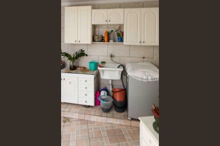 Casa à venda com 172m², 2 quartos e 1 vaga Casa à venda com 172m², 2 quartos e 1 vagaÁrea de Serviço