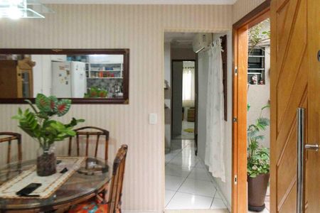 Casa à venda com 172m², 2 quartos e 1 vaga Casa à venda com 172m², 2 quartos e 1 vagaCozinha