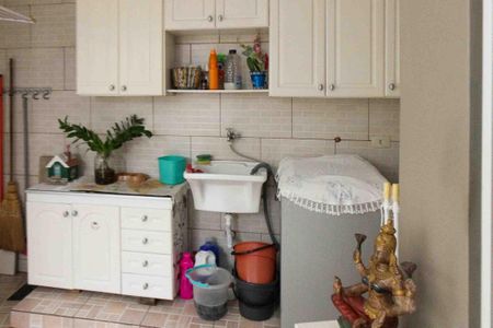 Casa à venda com 172m², 2 quartos e 1 vaga Casa à venda com 172m², 2 quartos e 1 vagaÁrea de Serviço