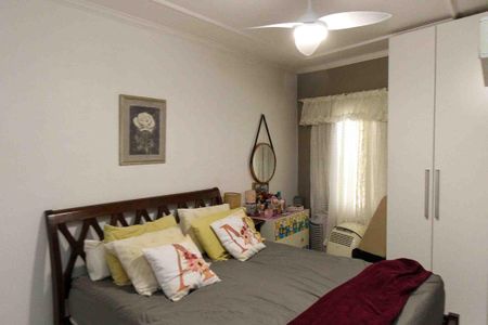 Casa à venda com 172m², 2 quartos e 1 vaga Casa à venda com 172m², 2 quartos e 1 vagaQuarto