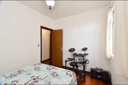 Quarto 1 de apartamento à venda com 3 quartos, 115m² em Santa Tereza, Belo Horizonte