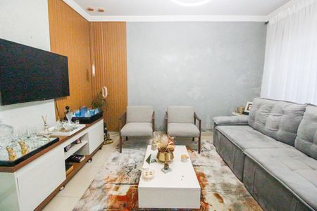 Casa para alugar com 90m², 2 quartos e 2 vagasSala