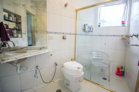 Casa para alugar com 90m², 2 quartos e 2 vagasBanheiro