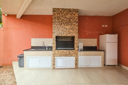 Apartamento para alugar com 75m², 2 quartos e 1 vagaÁrea de Lazer 