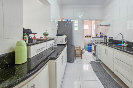 Apartamento para alugar com 75m², 2 quartos e 1 vagaCozinha 