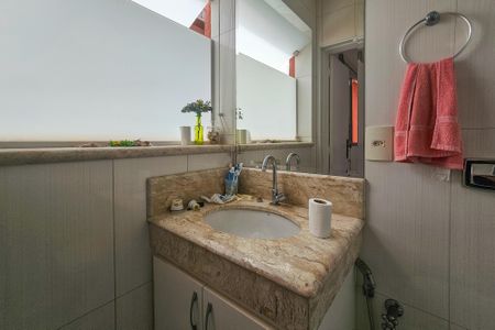 Apartamento para alugar com 75m², 2 quartos e 1 vagabanheiro da suíte 