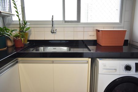 Apartamento à venda com 100m², 3 quartos e 2 vagasÁrea de Serviço