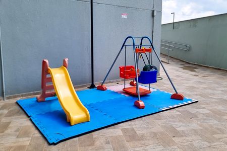 Apartamento para alugar com 57m², 2 quartos e 1 vaga Apartamento para alugar com 57m², 2 quartos e 1 vagaÁrea comum - Playground