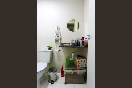 Apartamento para alugar com 57m², 2 quartos e 1 vaga Apartamento para alugar com 57m², 2 quartos e 1 vagaBanheiro