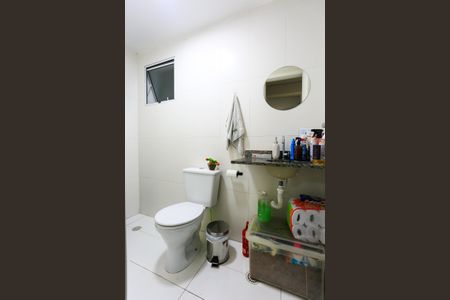 Apartamento para alugar com 57m², 2 quartos e 1 vaga Apartamento para alugar com 57m², 2 quartos e 1 vagaBanheiro