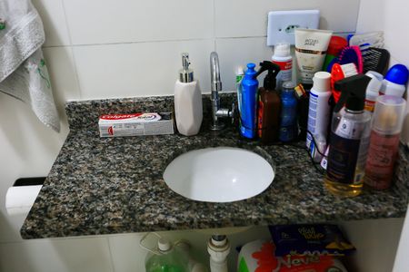 Apartamento para alugar com 57m², 2 quartos e 1 vaga Apartamento para alugar com 57m², 2 quartos e 1 vagaBanheiro